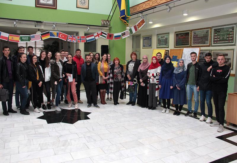  - Mostarski srednjoškolci debatirali o svojim perspektivama