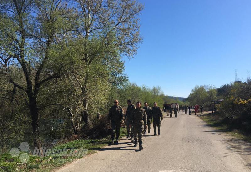 Akcija čišćenja u Hutovu Blatu - Akcija u Čapljini: Čisti se ulaz u Hutovo Blato