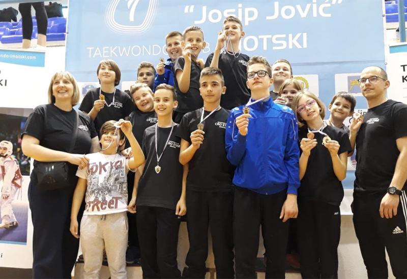 Mostarski taekwondo klub Cro Star se izborio za 14 medalja