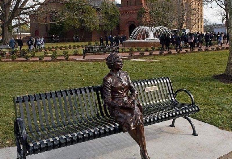 Rosa Parks - Građani pokrenuli akciju: Mostaru treba kip Rose Parks?