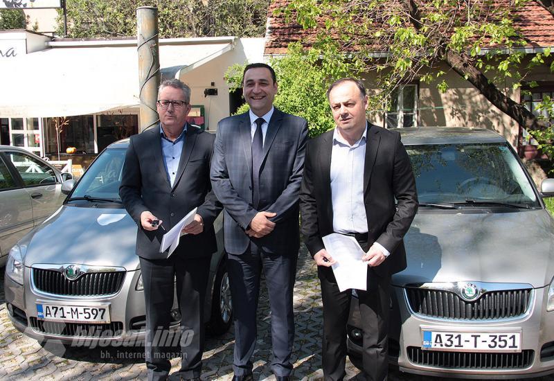 Ministarstvo obrazovanja doniralo auta mostarskim školama