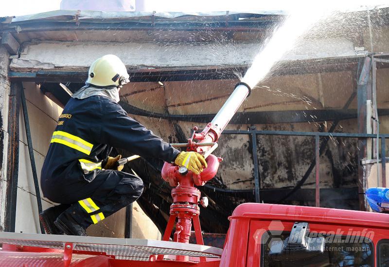 Sedam požara u ŽZH: Opožareno 32.000 m² površine