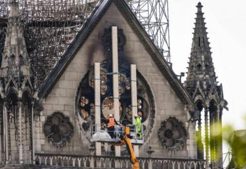 Vlada Srbije donirala milijun eura za obnovu Notre-Damea