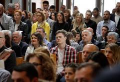 Brojni vjernici na uskrsnoj misi u katedrali