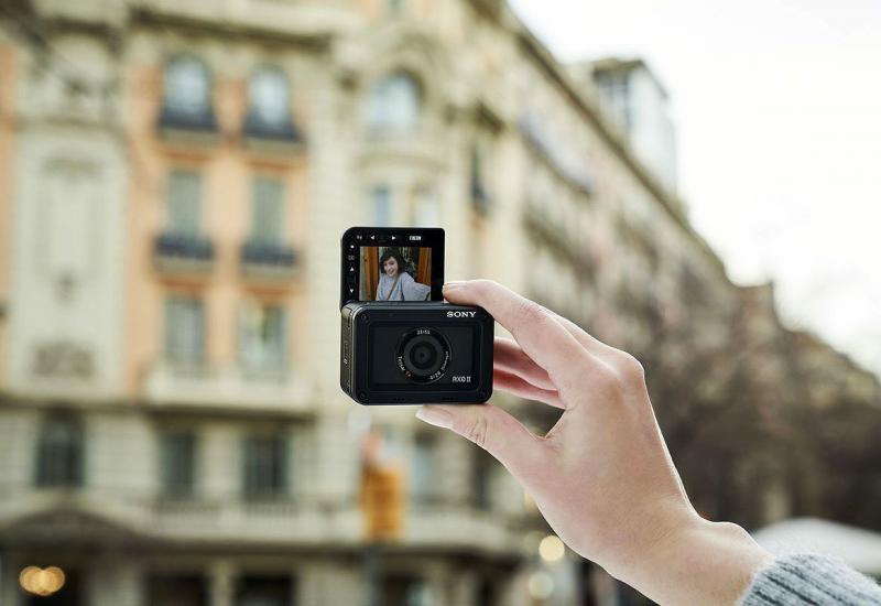 Sony predstavio najmanji i najlakši fotoaparat na svijetu