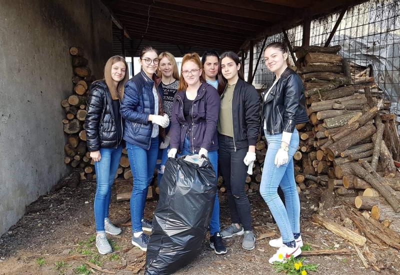 Zaštita životne sredine srednjoškolcima je važna - #trashtag challenge - Srednjoškolci očistili bh. gradove