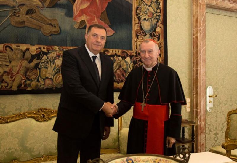 Dodik s papom Faranjom - Dodik svečano dočekan u Vatikanu
