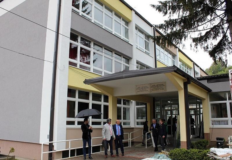 Posjeta premijera školi u Prozor/Rami - Škola Marka Marulića ključna u odgoju i obrazovanju općine Prozor/Rama
