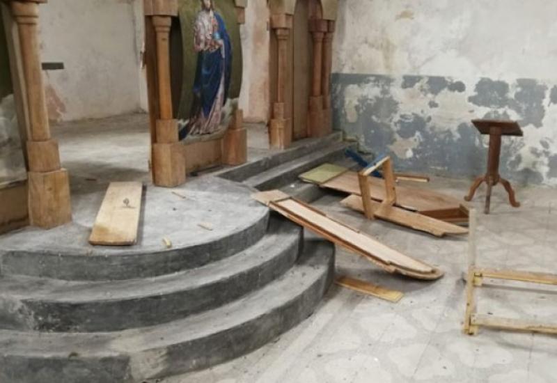 Hram Blagovještenja Presvete Bogorodice - Divljali i uništavali po pravoslavnoj crkvu u Kupersu