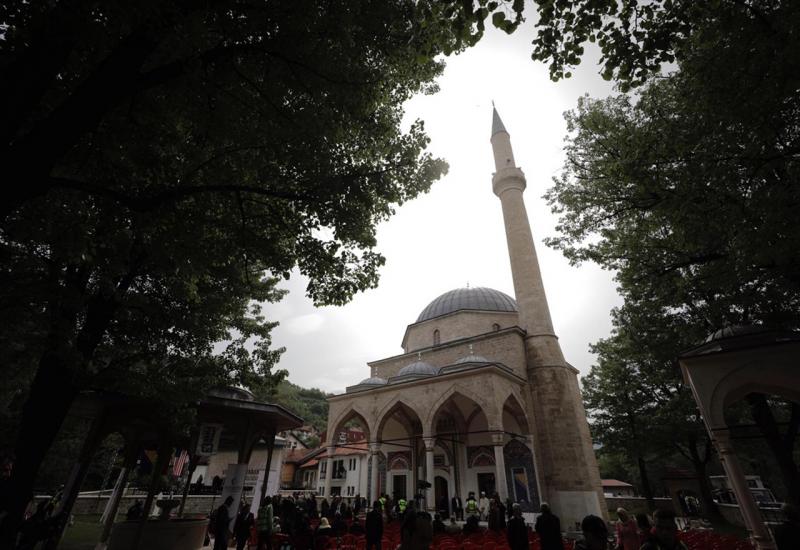 Otvorena vrata džamije Aladža, remek-djela islamske arhitekture