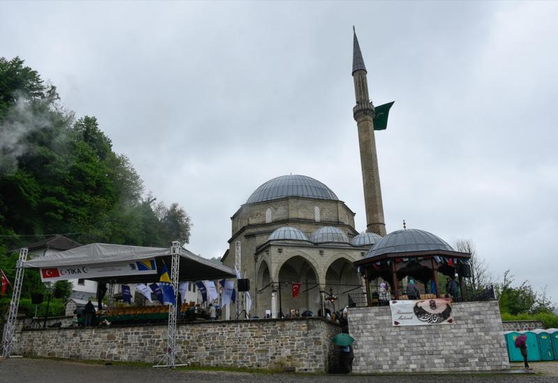 Svečano otvorena obnovljena Kuršumlija džamija u Maglaju