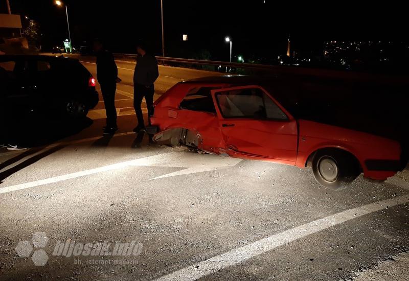 Mostar: Sudar na skretanju prema Fortici, najmanje dvije osobe ozlijeđene