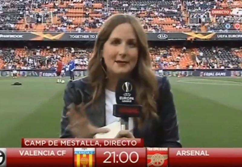 Nogometaš Arsenala pogodio španjolsku novinarku u glavu dok je izvještavala!