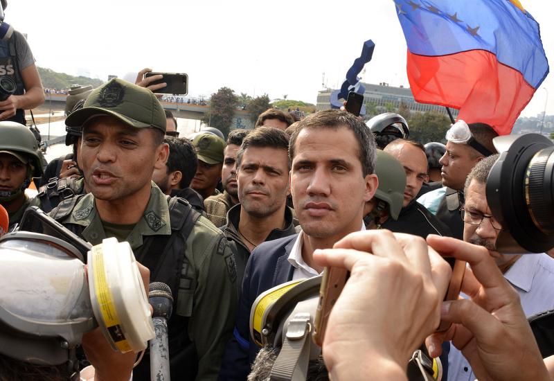 Guaido traži ''izravnu komunikaciju'' s američkom vojskom