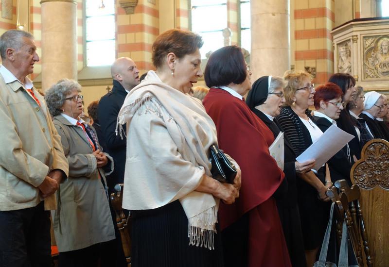 Susret liturgijskih zborova Vrhbosanske nadbiskupije, svibanj 2019. - U Sarajevu održan susret crkvenih zborova
