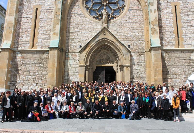 Susret liturgijskih zborova Vrhbosanske nadbiskupije, svibanj 2019. - U Sarajevu održan susret crkvenih zborova