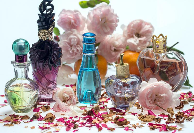 U jednom danu iz parfumerije ukrao 29 parfema