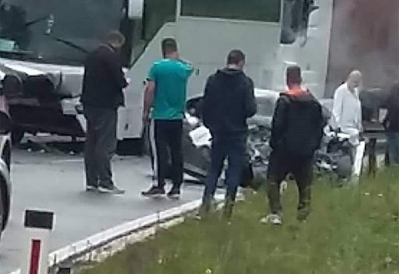  Jedna osoba poginula u teškoj prometnoj nesreći na M-17 - Mostar: Jedna osoba poginula u teškoj prometnoj nesreći na M-17