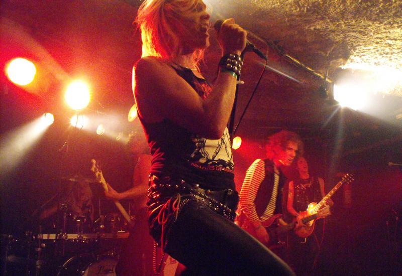 Švedski metal bend obradio hit Divljih jagoda iz 1985.