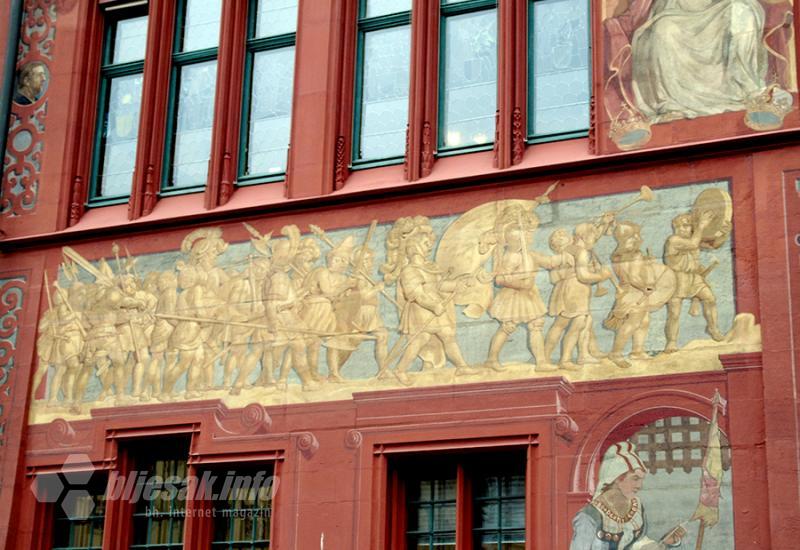 Jedna od freski na fasadi Vijećnice - Basel: Hajd