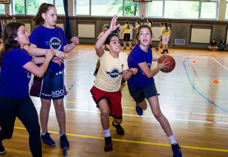 START with Love, START with Basketball - Djevojčice iz pet bh. gradova spaja ljubav prema košarci