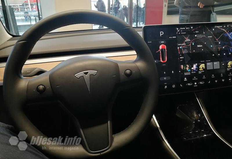 VIDEO | Musk: Novi Teslin automobil uskoro će razgovarati s prolaznicima