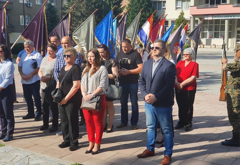 Travnik: Obilježena godišnjica stradavanja 226 branitelja i 44 civila