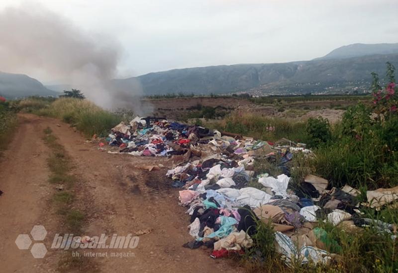 Požar na divljoj deponiji kraj Mostara