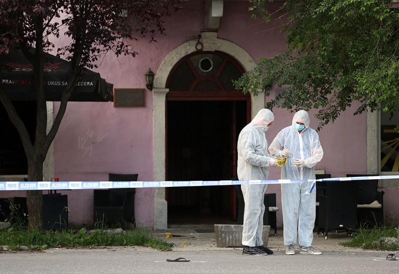 Detalj s mjesta događaja - Cetinje: Jedan muškarac ubijen, trojica ranjena