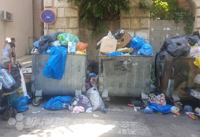Nekima je prekipilo. - Ulicama Mostara: Četvrti dan neodvoženja smeća, suzdržite se