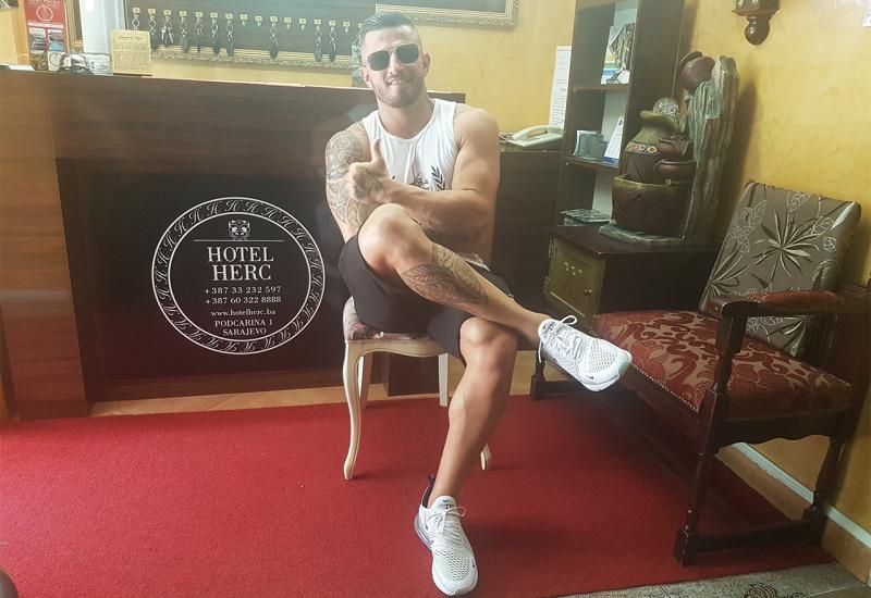 Ermin Junuzović alias Erko Jun posljednjih dana je gost Sarajeva - Uspješni MMA borac: Nisam od muškaraca koji bježe od salona ljepote