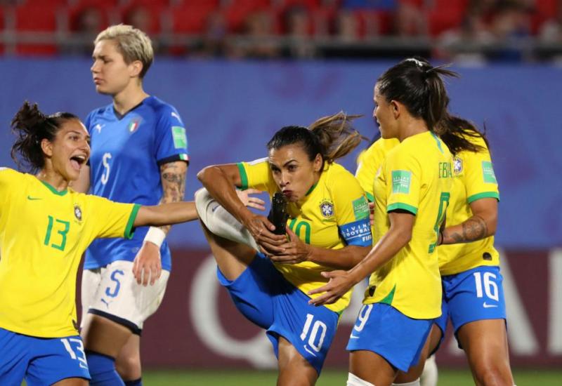 Marta je već odavno legenda ženskog nogometa - Stroj za golove: Slavna Brazilka poslala u povijesti Klosea i Ronalda