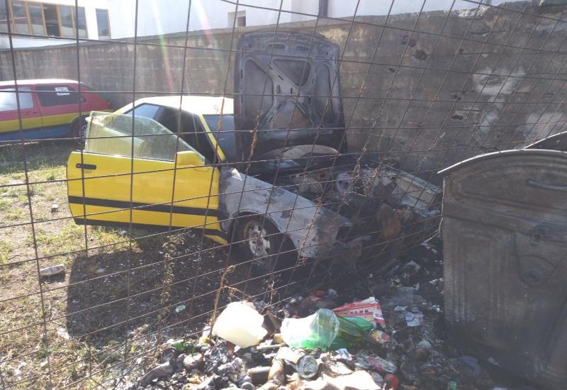 Mostar: Zapalili smeće pa nastradao i automobil