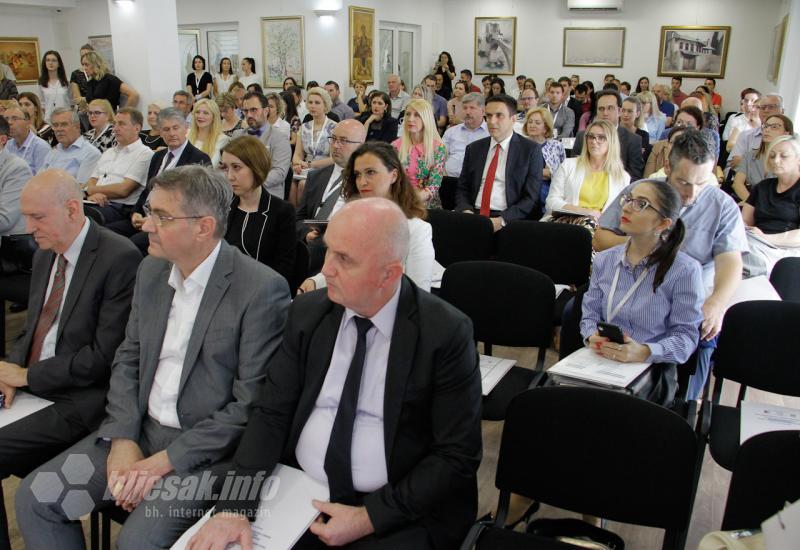 Konferencija Pravni i ekonomski aspekti procesa integracije BiH u EU - Zvizdić u Mostaru: Europske integracije nemaju alternativu