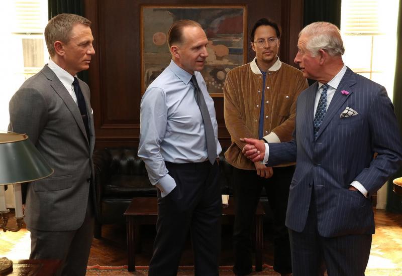 Britanski princ Charles posjetio set novog filma o James Bondu