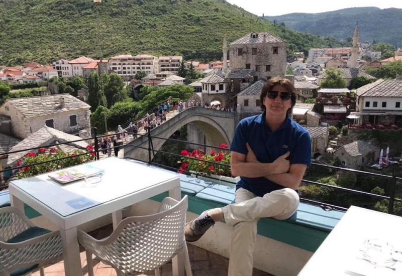 Zdravko Čolić uživao u Starom gradu - Zdravko Čolić uživao u ljepotama Mostara