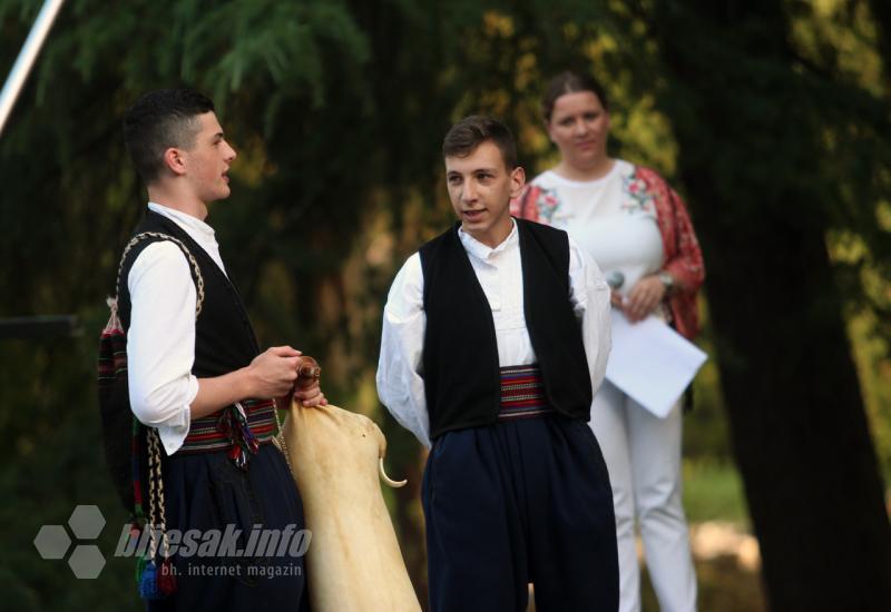 Folklor predstavljen u Čapljini na jedinstvenoj lokaciji