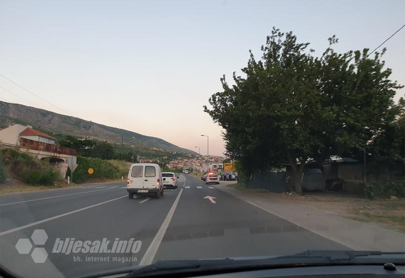 Sudarili su se Renaulta i Mercedesa na magistralnoj cesti M 17 - Sudar dva vozila na skretanju za Opine