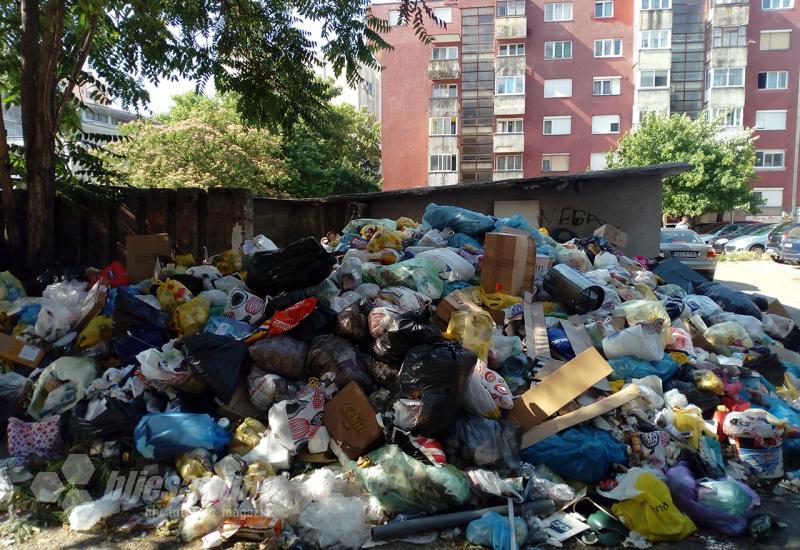 Mostarski komunalci: Građani ometaju odvoz otpada 