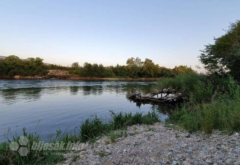 Fotografirajte suha korita - spasimo rijeke Bosne i Hercegovine
