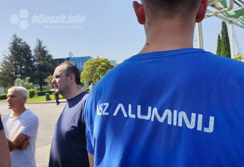 Kraj za Aluminij: Samo mali broj radnika došao na posao   