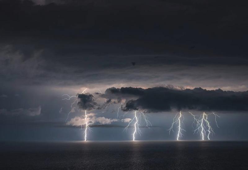 Crveni alarm u Hrvatskoj, na otocima oluje