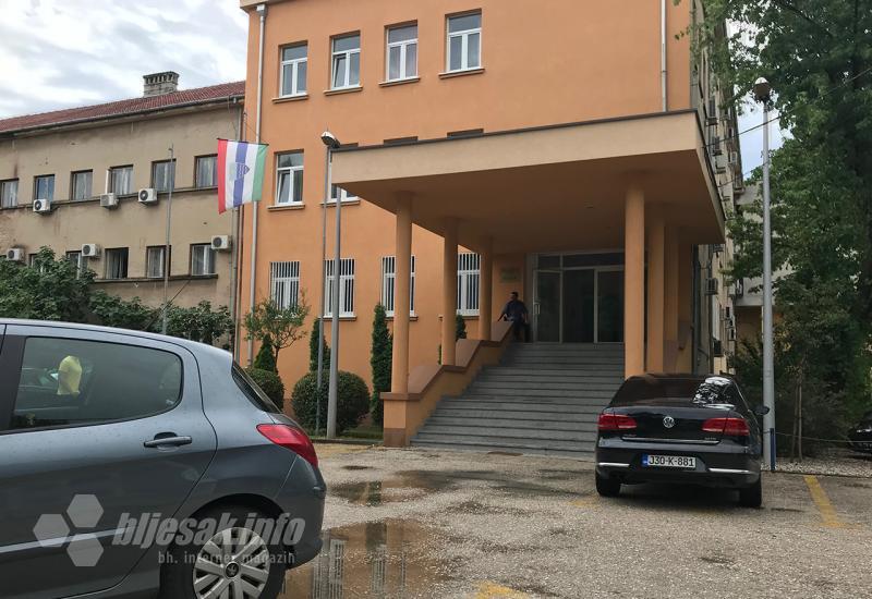 Vlada šuti, Mostar čeka novac: Tko će platiti 12 milijuna najma za Đački dom?