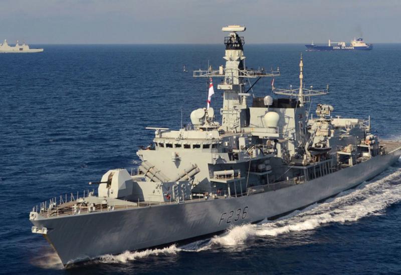 Britanska fregata HMS Montrose - britanska vojska kriza naoružavanje rat tobias ellwood pripreme za rat