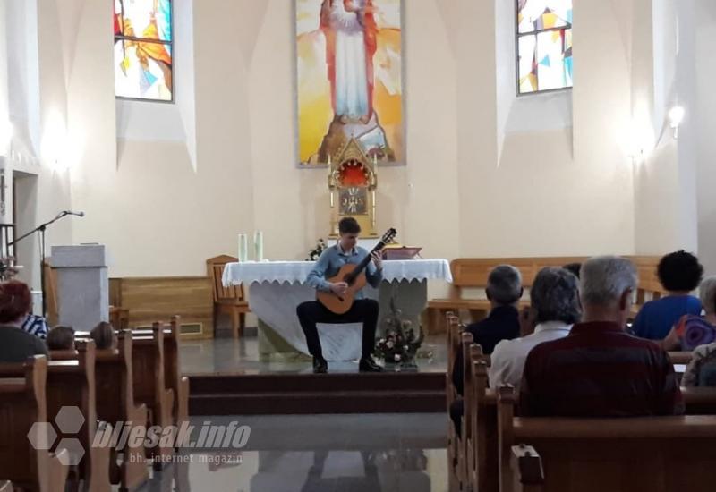 Ljubitelji klasične gitare uživali u izvedbama mladog Mostarca
