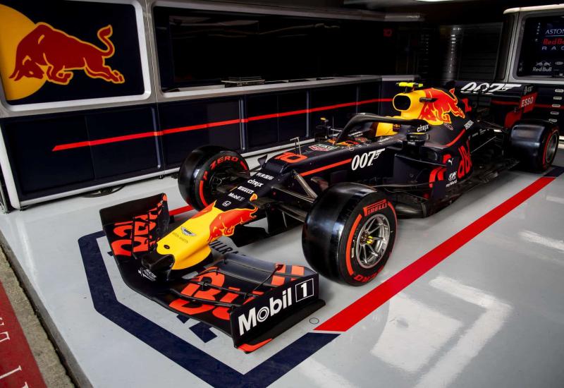 Red Bull vozit će u Silverstoneu u čast Jamesa Bonda - Formula 1: Red Bull na Silverstoneu s James Bond obilježjima