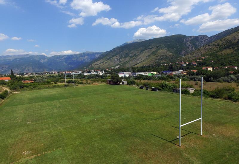 Teren ragbi kluba Herceg - Mostar: Započinje besplatni sportski kamp za osnovnoškolce