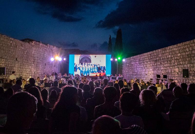 Seljačka sloga u Stonu - Čapljinski orkestar oduševio dalmatinsku publiku