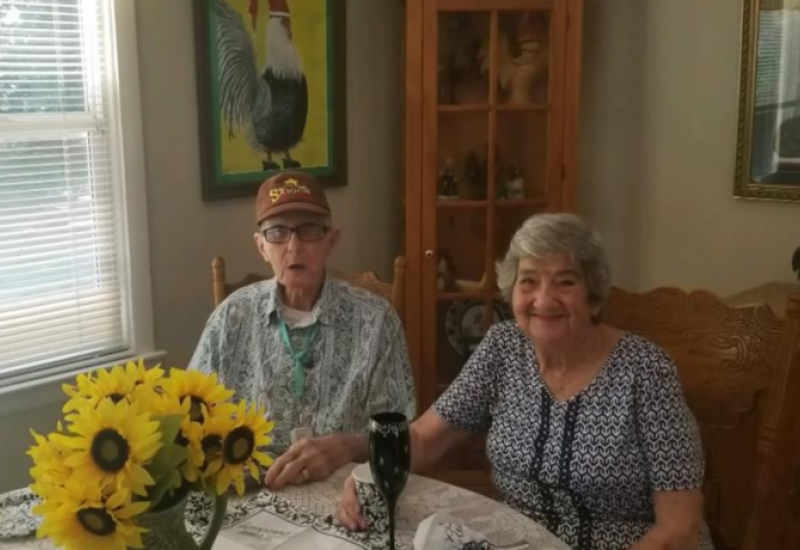 Nakon 71 godine braka, muž i žena umrli na isti dan