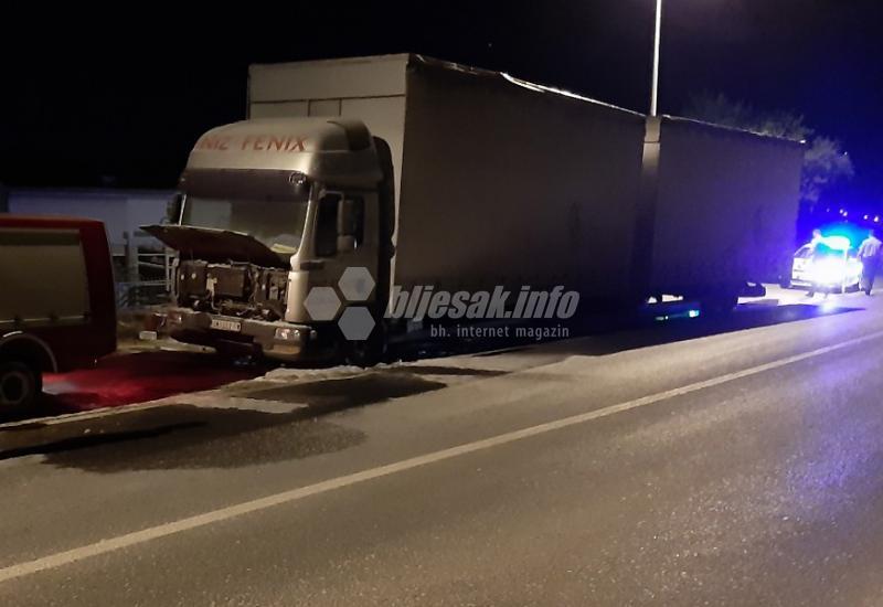 Mostar: Zapalio se kamion